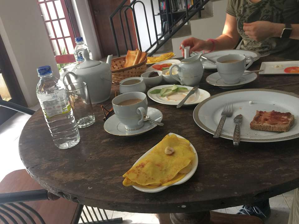 Gastro Number 01 by Taprobane