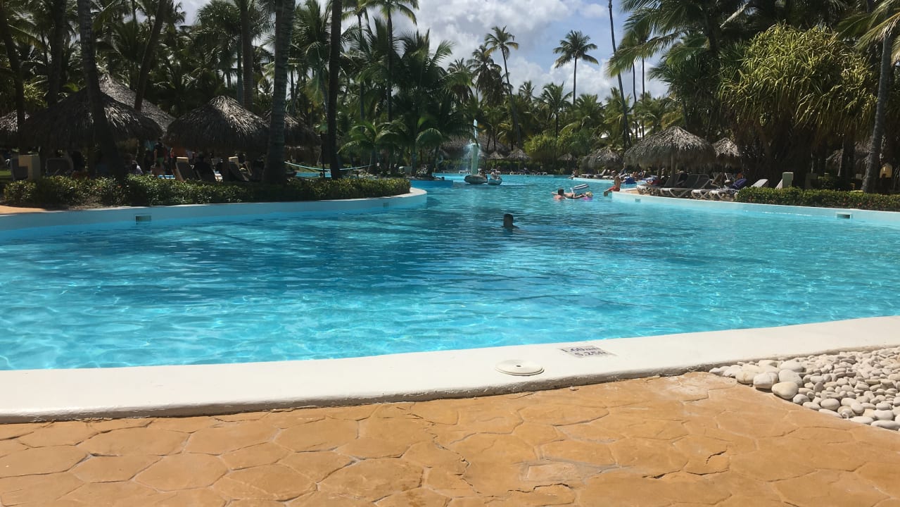 Pool Meliá Caribe Beach Resort-All Inclusive