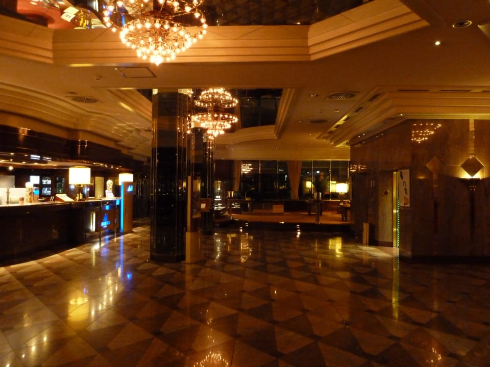 Lobby Maritim Hotel Stuttgart
