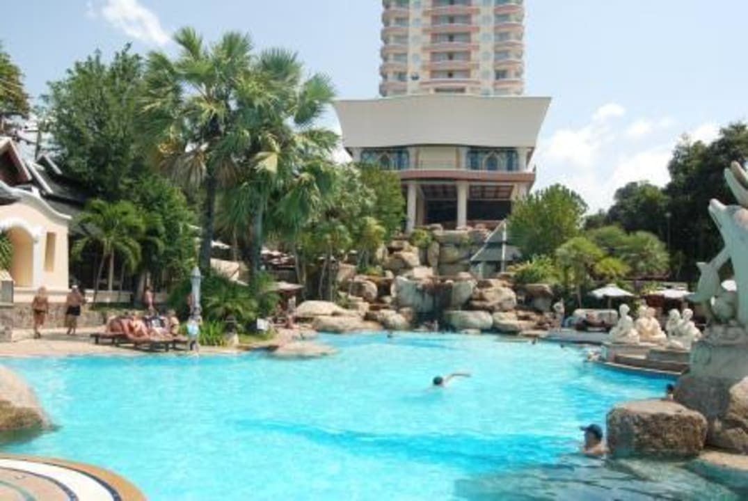 Basen Long Beach Garden Hotel & Pavilions