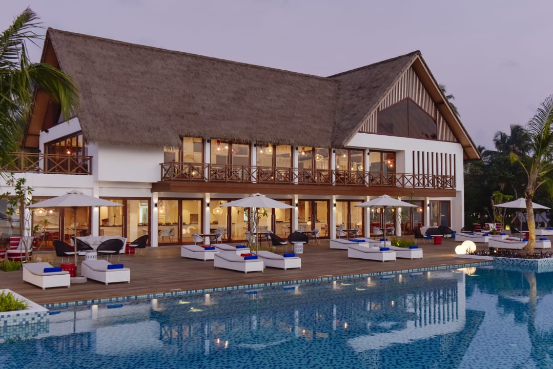 Gastro Mercure Maldives Kooddoo Resort
