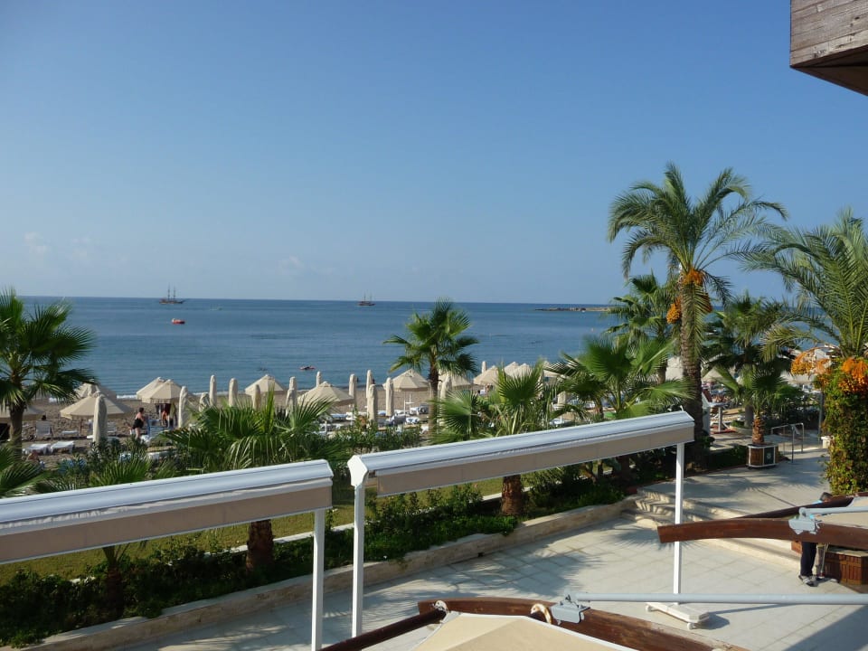 Ausblick zum Strand Saphir Resort & Spa