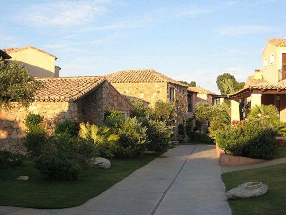 Villaggio Hotel Eos Village