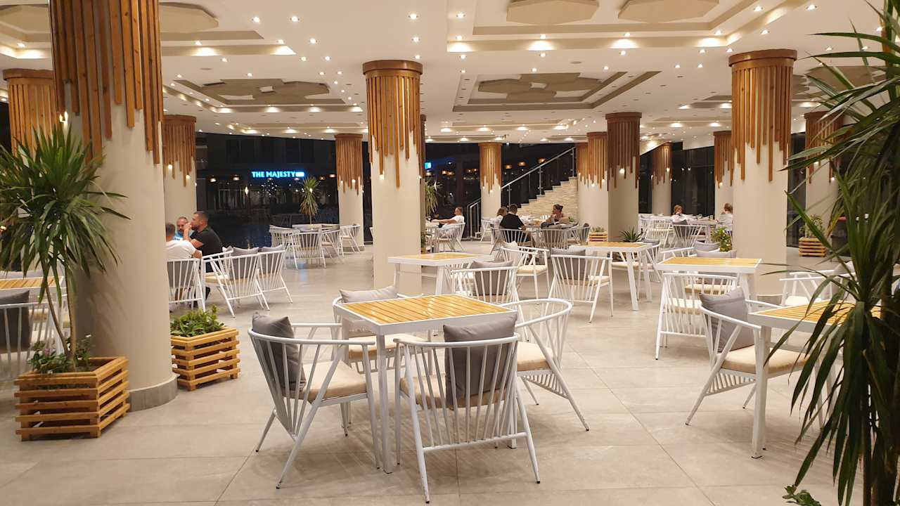 Gastro Rewaya Majestic Resort