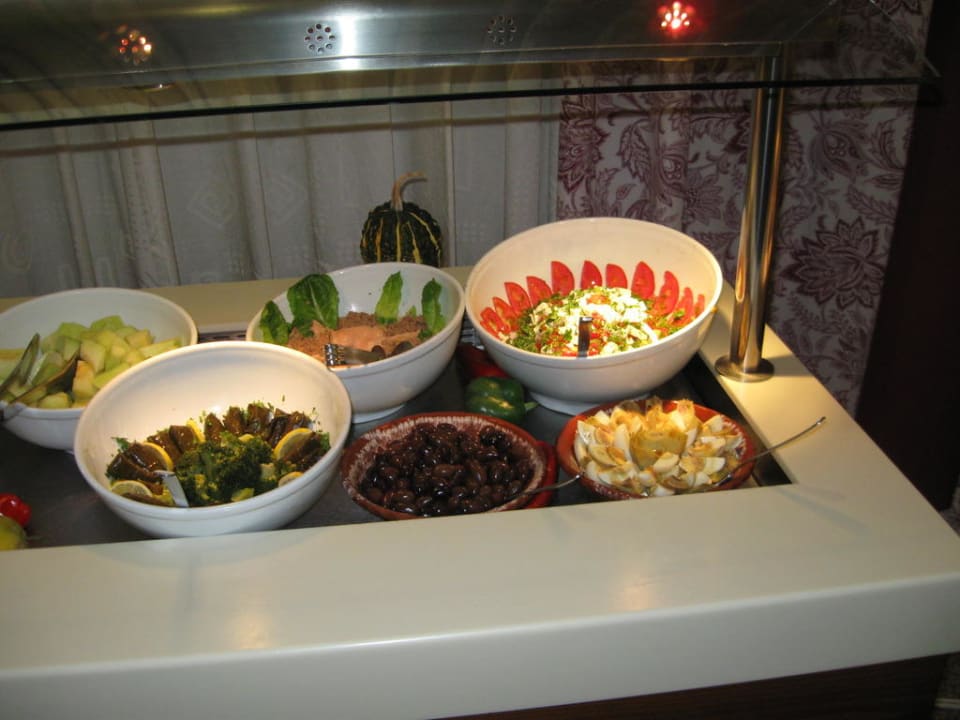 Teil des Vorspeisenbüffets Hotel Sunrise Resort