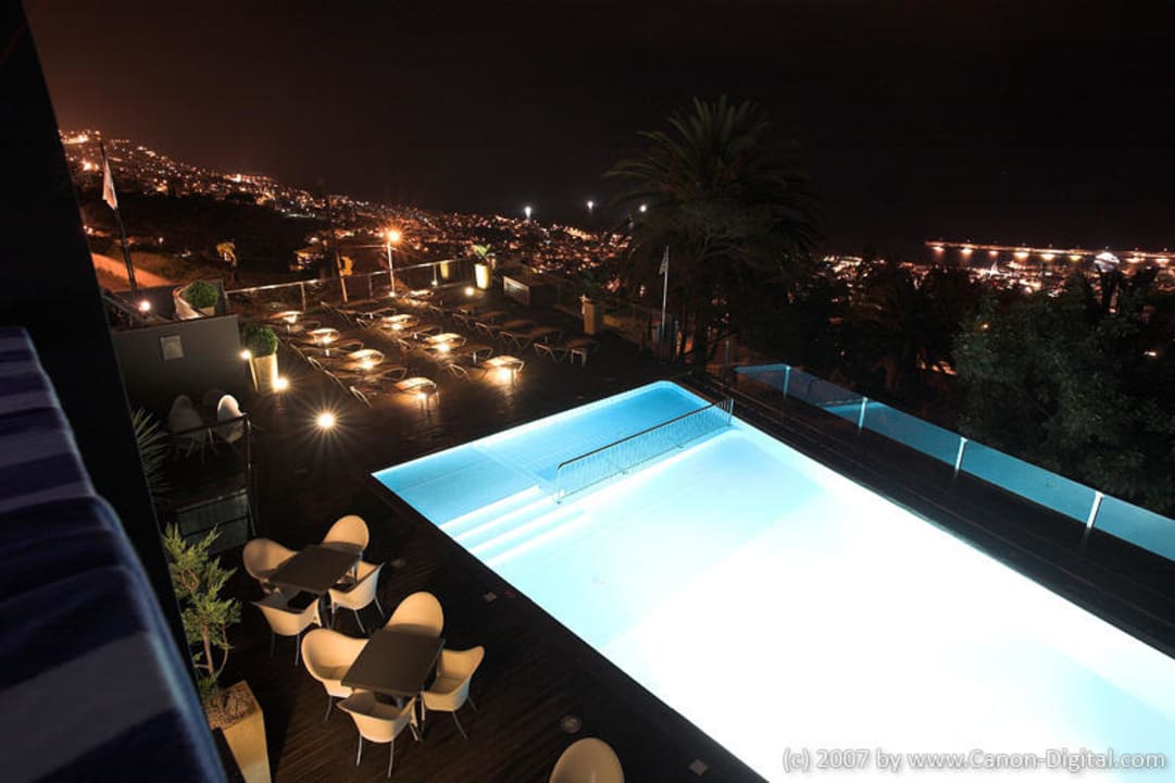 Poolbeleuchtung in der Nacht (bis 00:00h) Hotel Quinta Mirabela