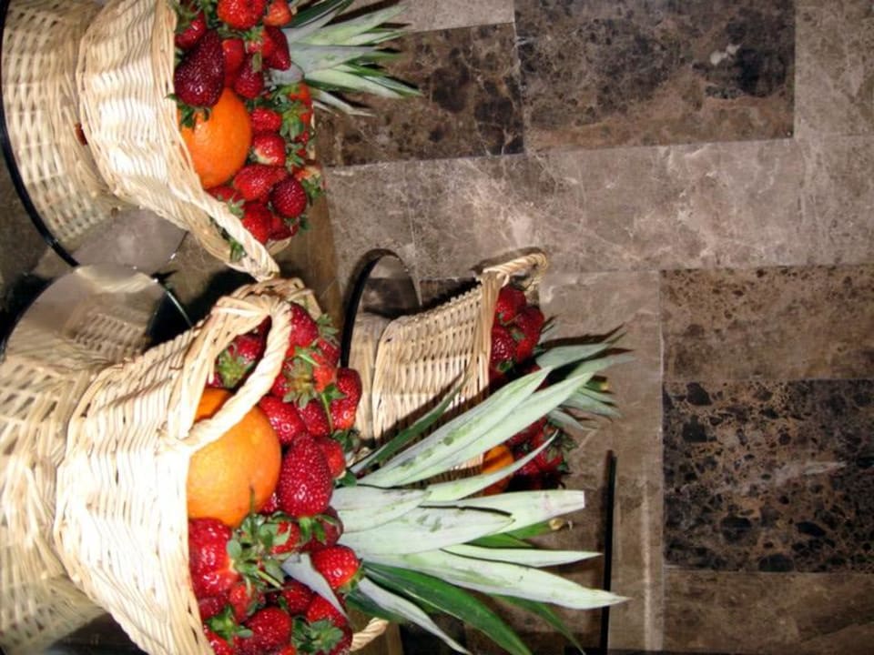 Obstkreation Saturn Palace Resort Hotel