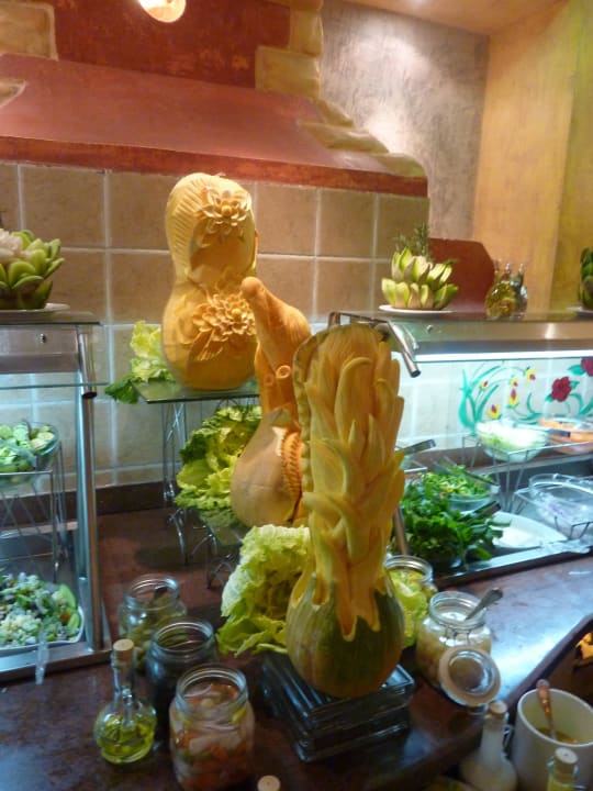 Presentation /Speißen Pickalbatros Alf Leila Wa Leila Resort - Neverland Hurghada