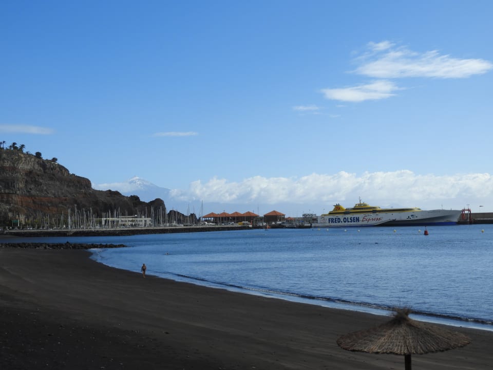 Strand Hotel Torre del Conde