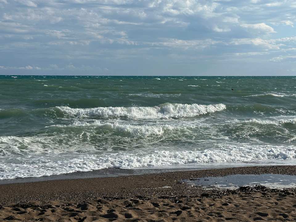 Strand Saturn Palace Resort Hotel