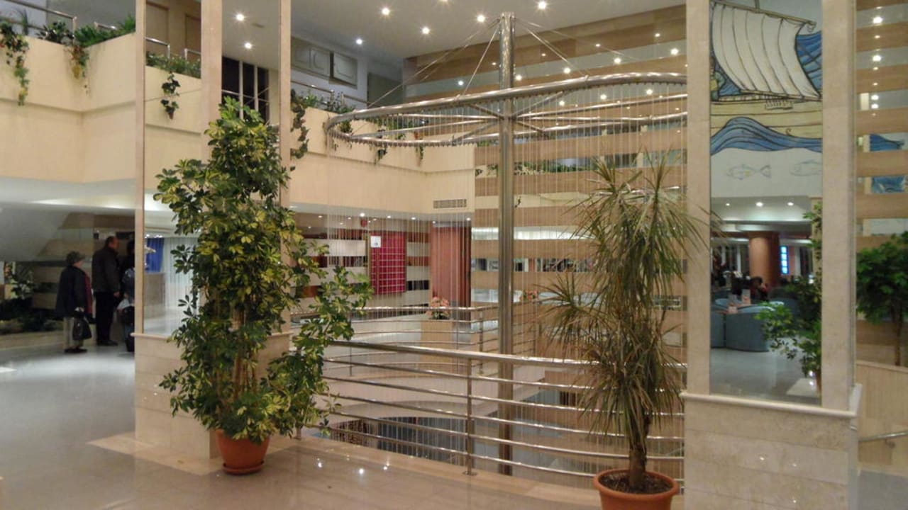 Lobby Springbrunnen Hotel Timor