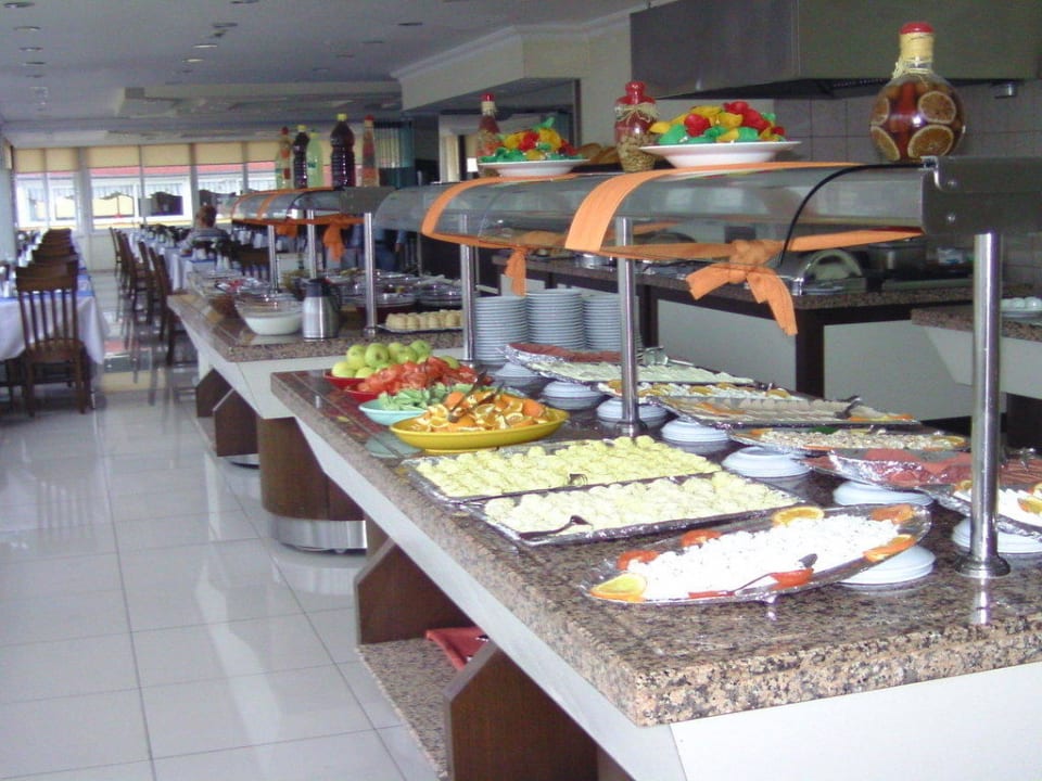 Teil des reichhaltigen Frühstücks Hotel Aslan City Kleopatra