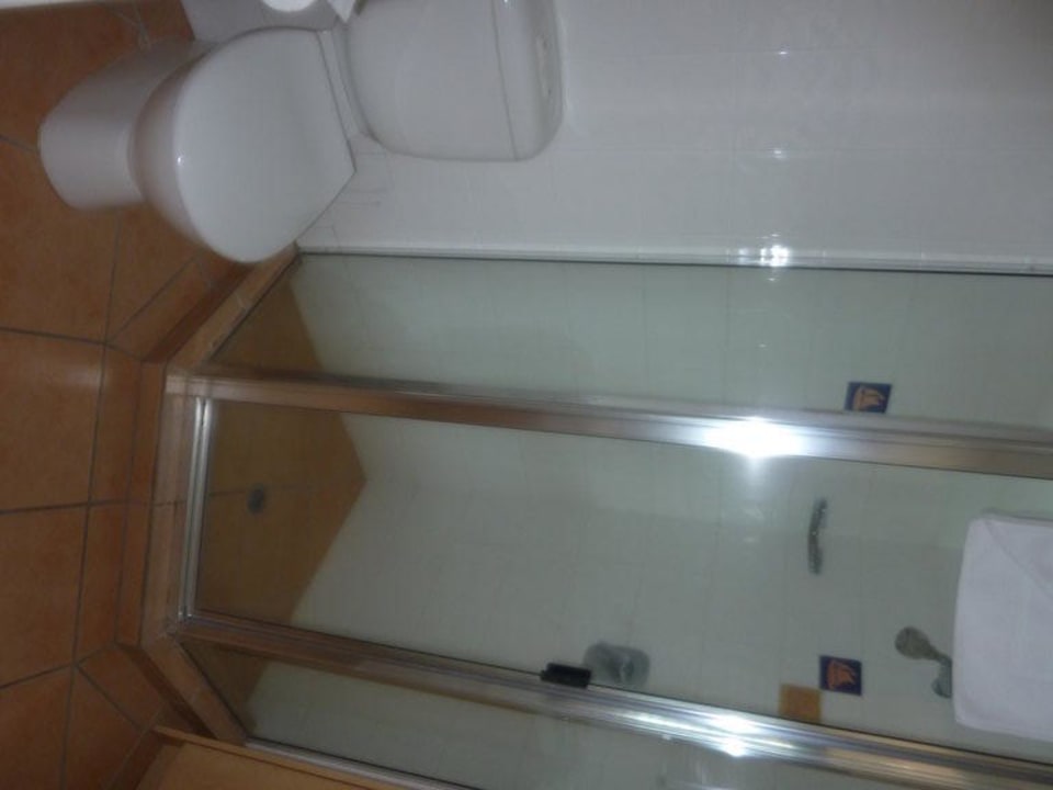 Dusche im Badezimmer Hotel Coral Sea Resort