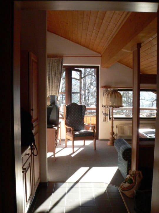 Wohn- und Essbereich Dorint Sporthotel Garmisch-Partenkirchen