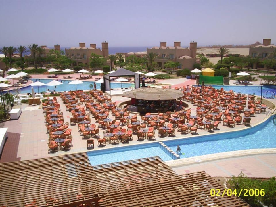 Blick auf die Poolbar Sentido Akassia Beach