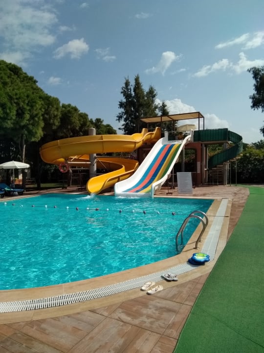 Pool Club Turtas Beach Hotel