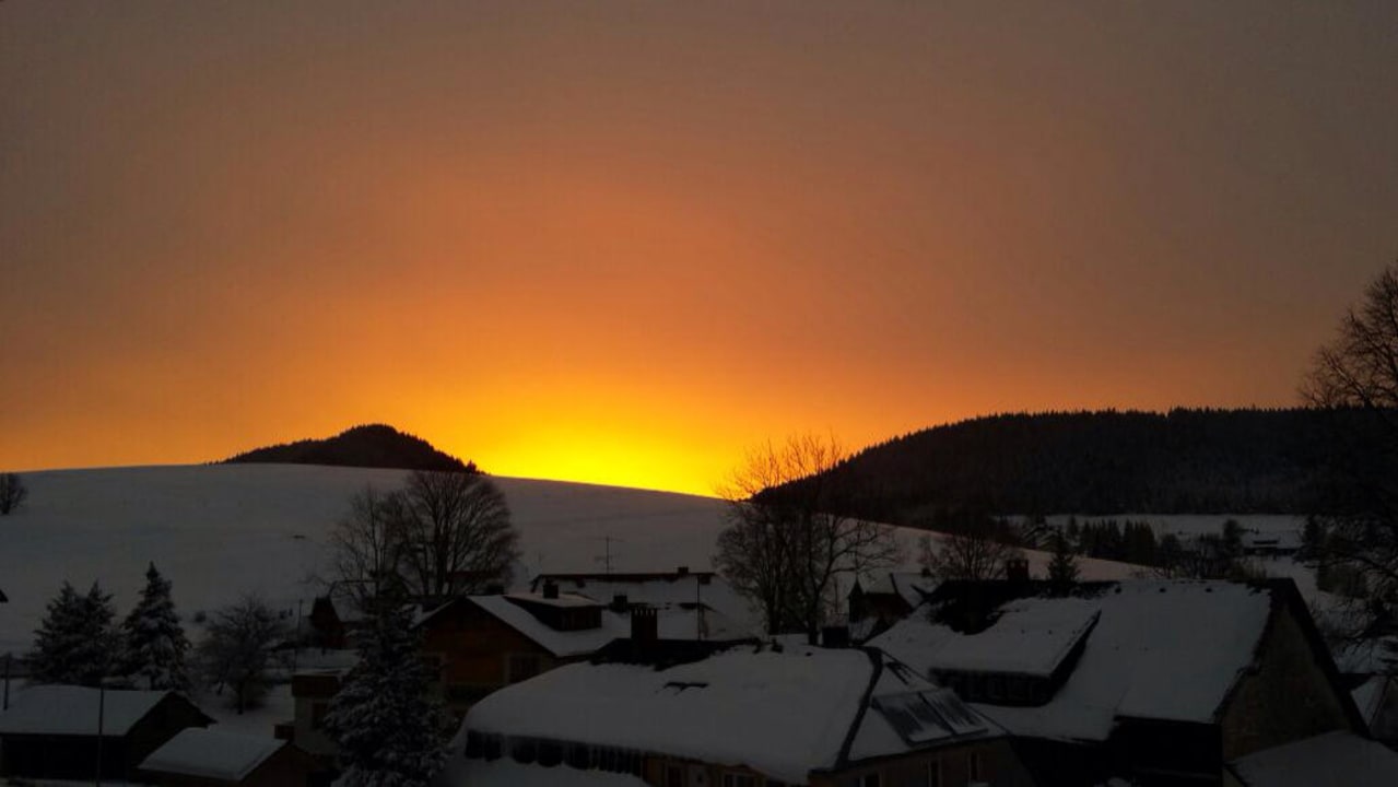 Spektakuläre Sonnenaufgänge (Panorama Suite ) Spa Haus  derWaldfrieden naturparkhotel
