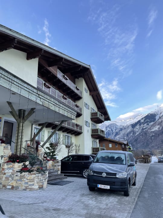 Außenansicht Hotel Kaprunerhof