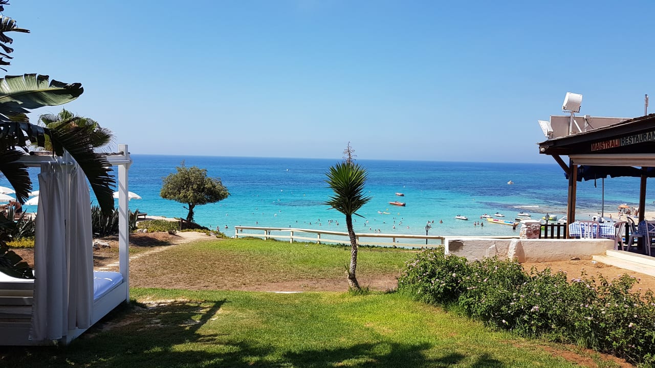 Strand Hotel Grecian Sands