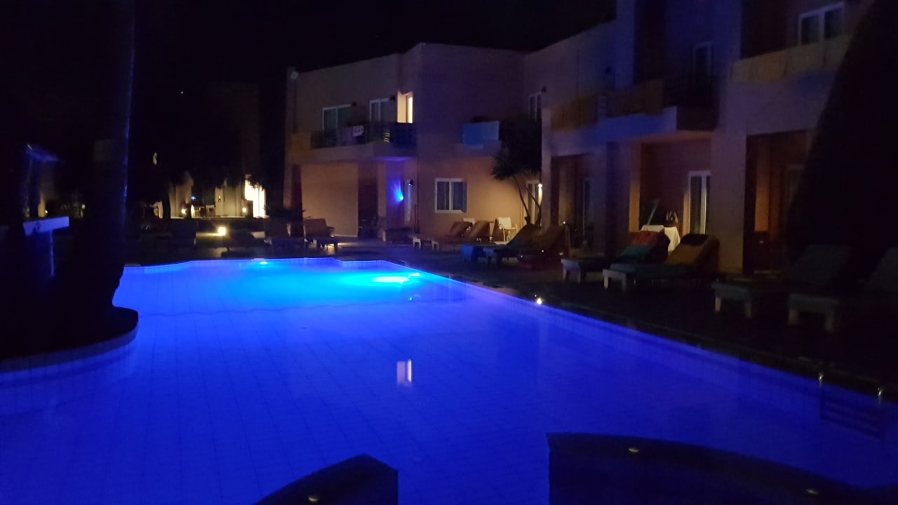 Pool High Beach Resort