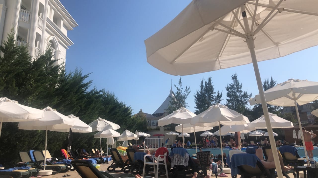 Pool Well Palace Side