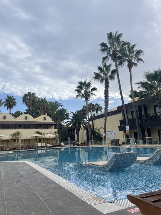 Pool Hotel Paradis Palace