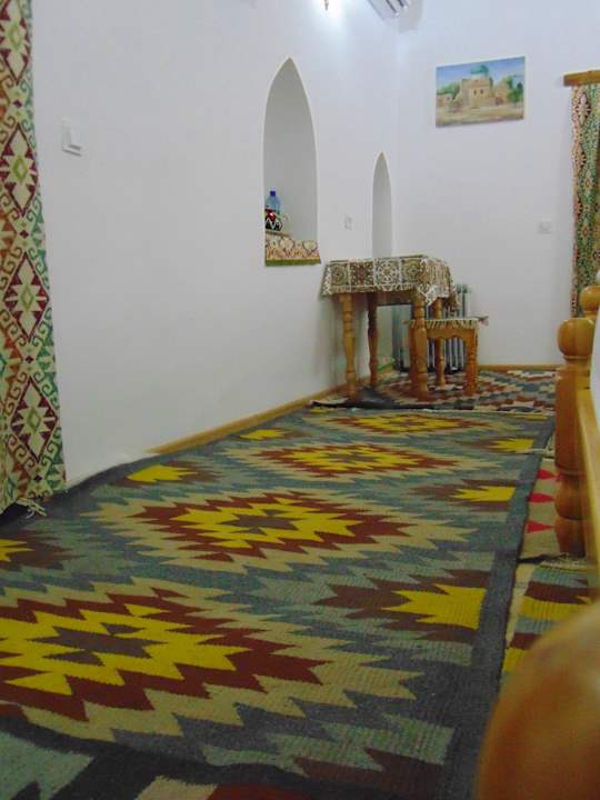 Zimmer Madrasah Polvon-Qori Boutique