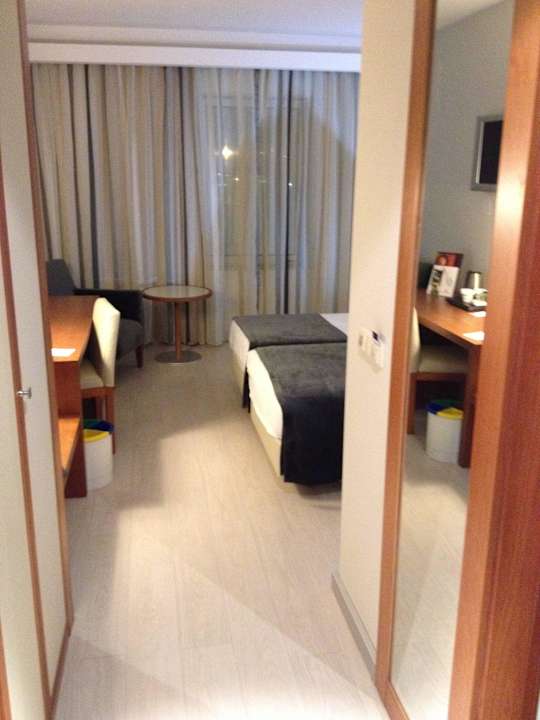 Blick von der Tür Hotel Mercure Lisboa