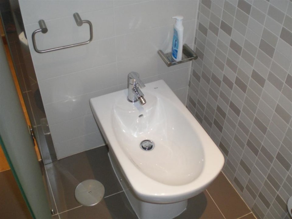 Badezimmer Elba Carlota Beach & Golf Resort