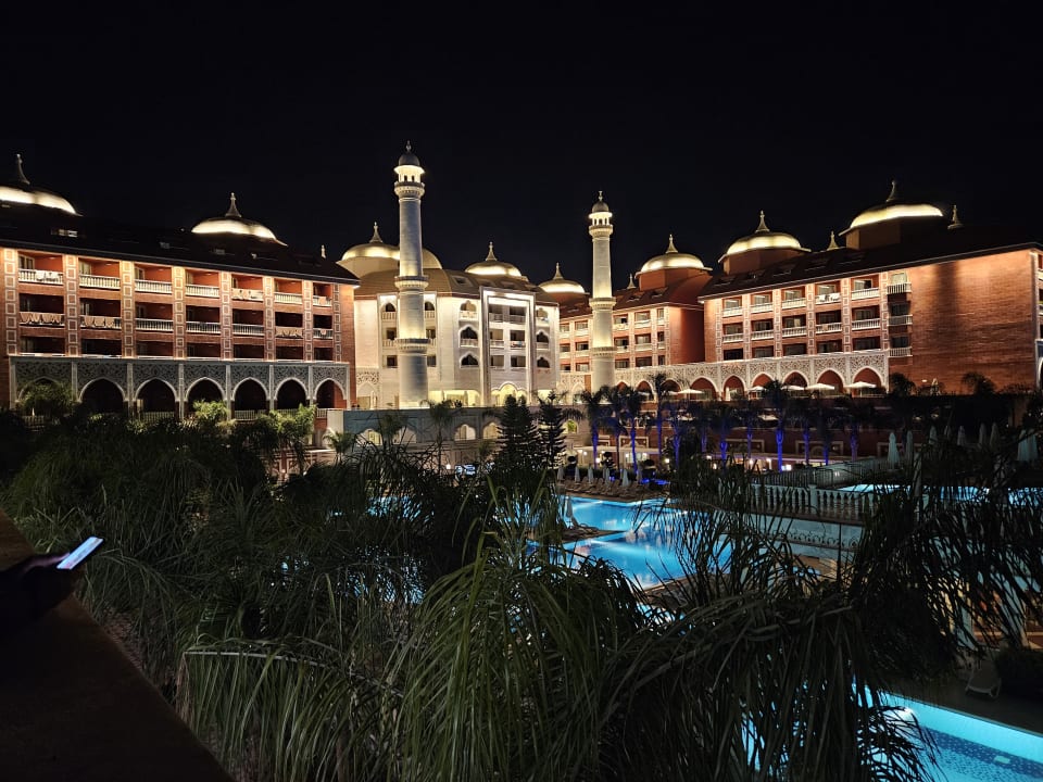 Außenansicht Royal Taj Mahal Hotel