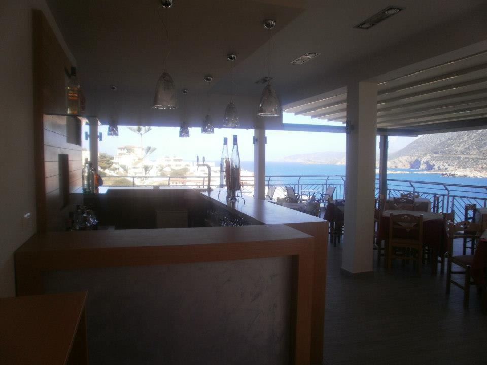 Neues Restaurant 2013, Bar mit Ausblick Apartments Athina