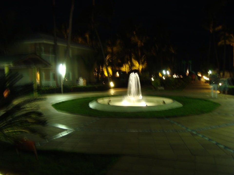 Der Garten Abends Grand Sirenis Punta Cana Resort & Aquagames