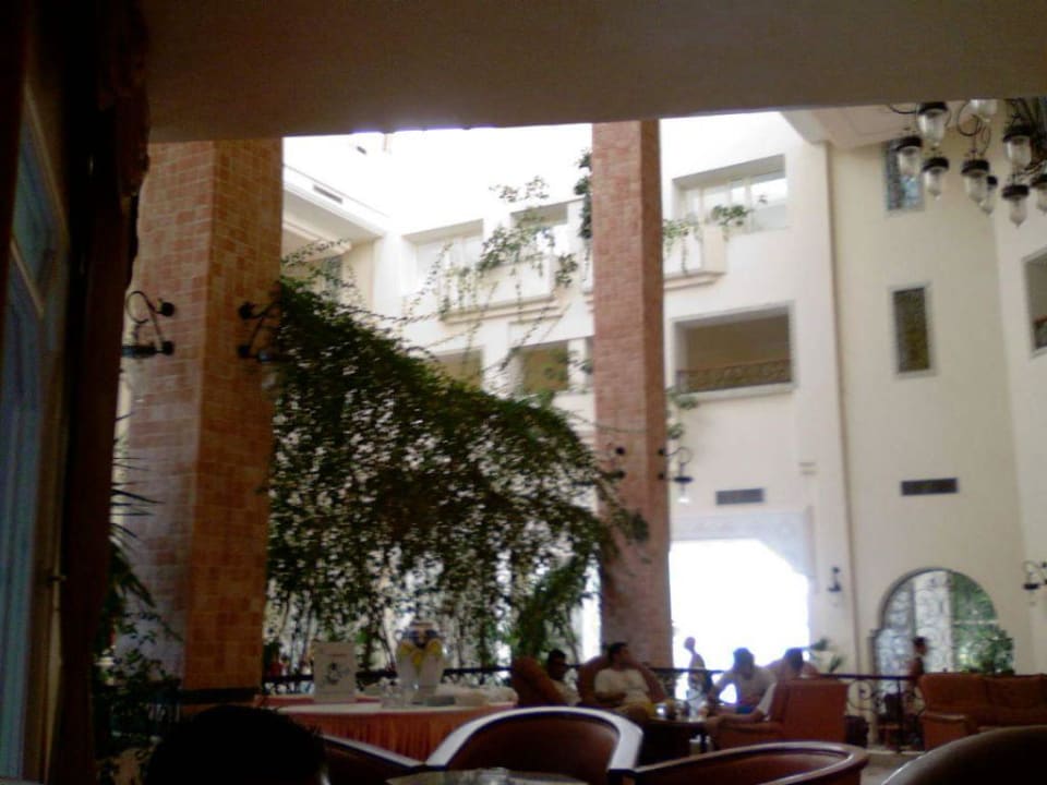 Sicht von der Wunder Bar zur Lobby Sentido Marillia Resort & Spa