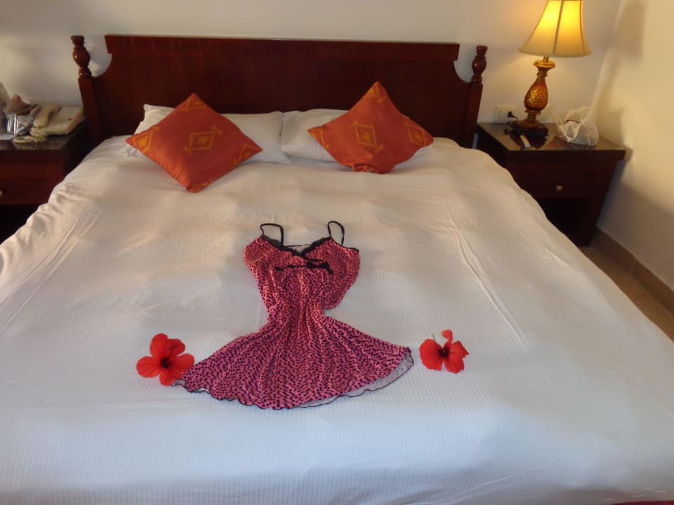 Романтика с живыми цветами Sentido Caribbean World Soma Bay