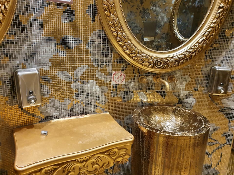 Sonstiges Azura Deluxe Resort & Spa Hotel