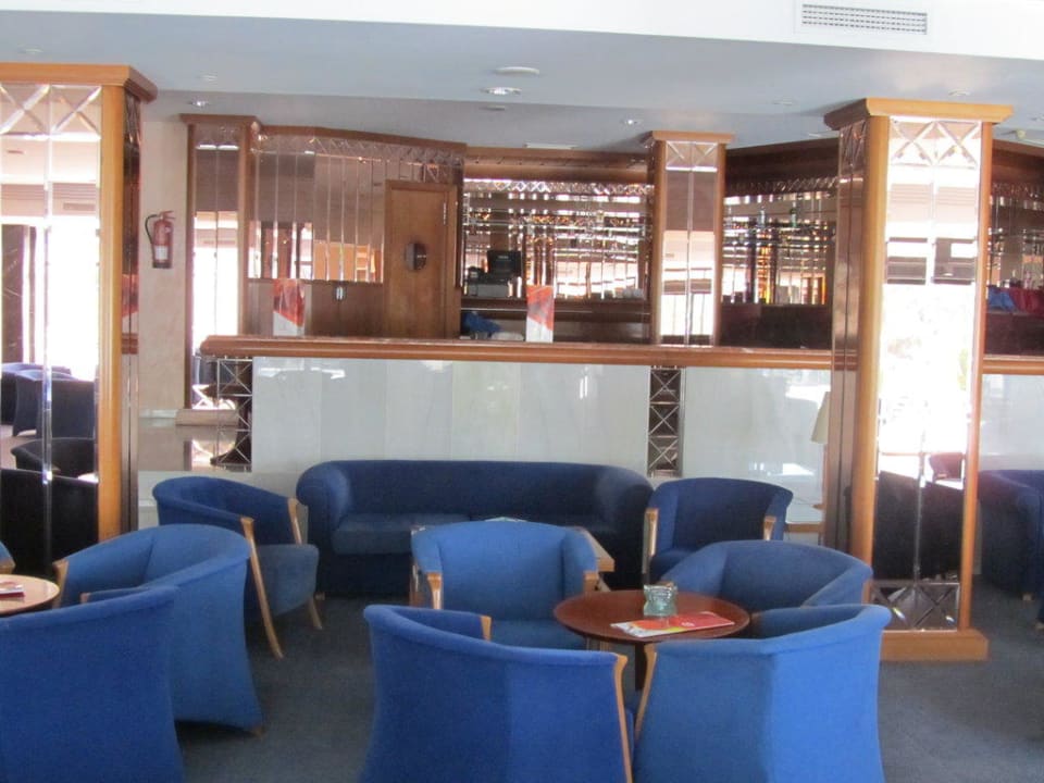 Blick in die Bar Hotel Serrano Palace