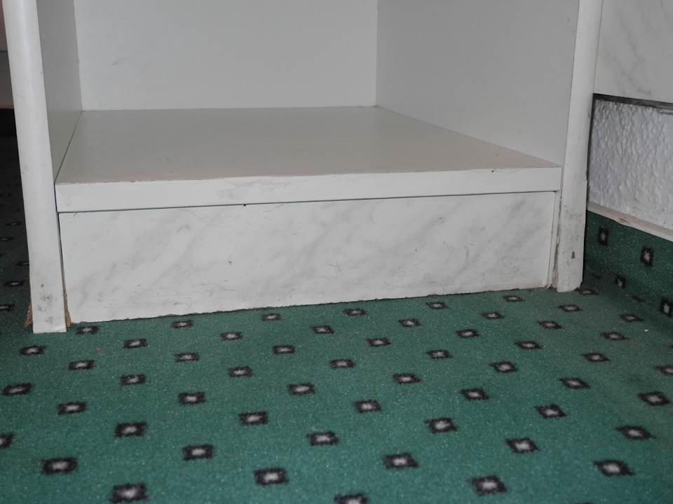 Nachtkästchen Rivijera Villen & Dependance Flora & Madera