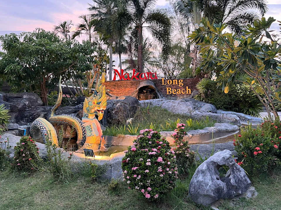 Außenansicht Hotel Nakara Long Beach Resort