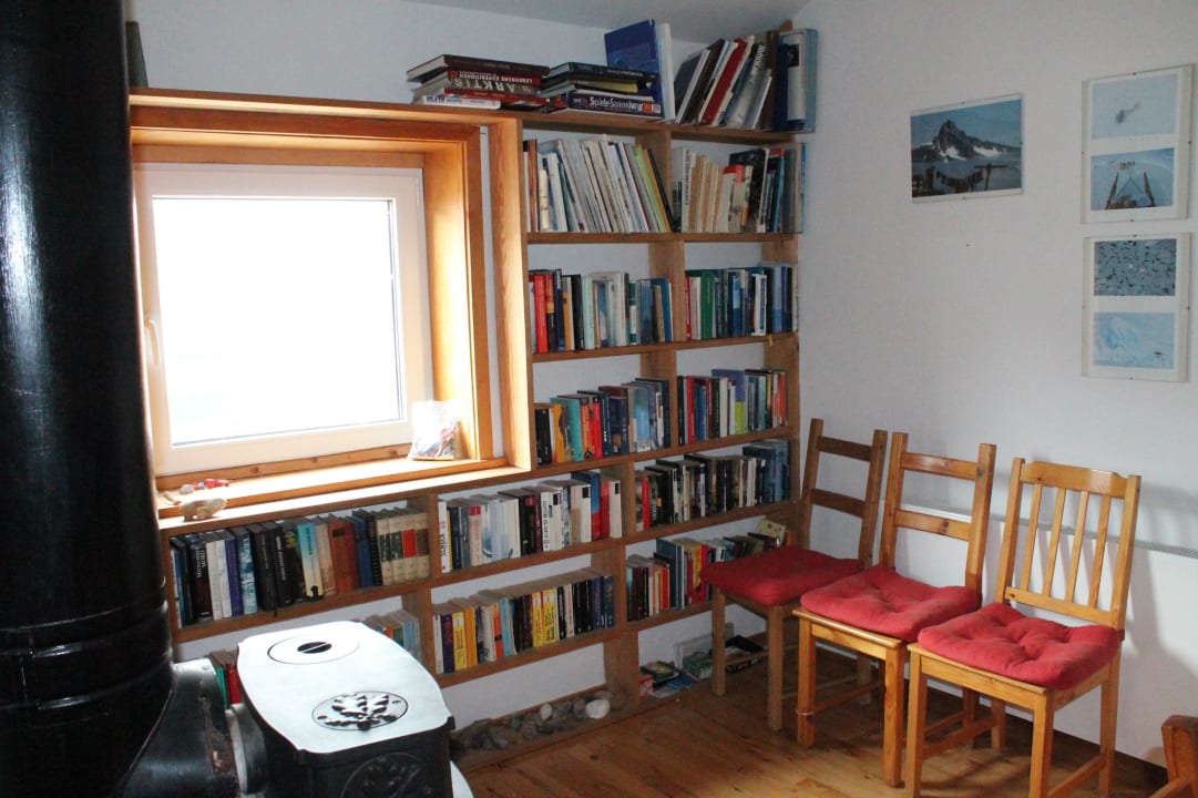 Aufenthaltsbereich und Bibliothek für Hotelgäste Hotel The Red House