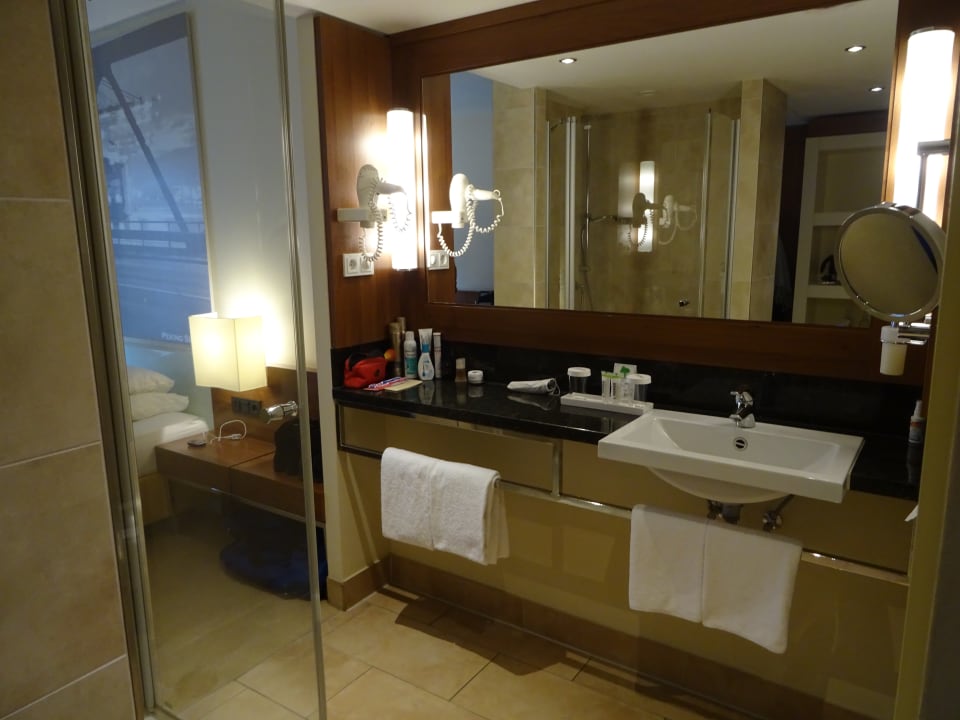 Zimmer Lindner Hotel Hamburg Am Michel, part of JdV by Hyatt