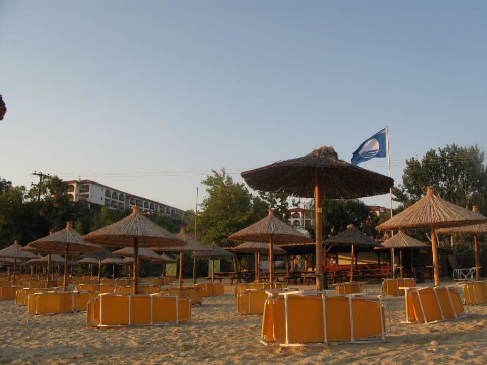 Plaża Akrathos Beach Hotel
