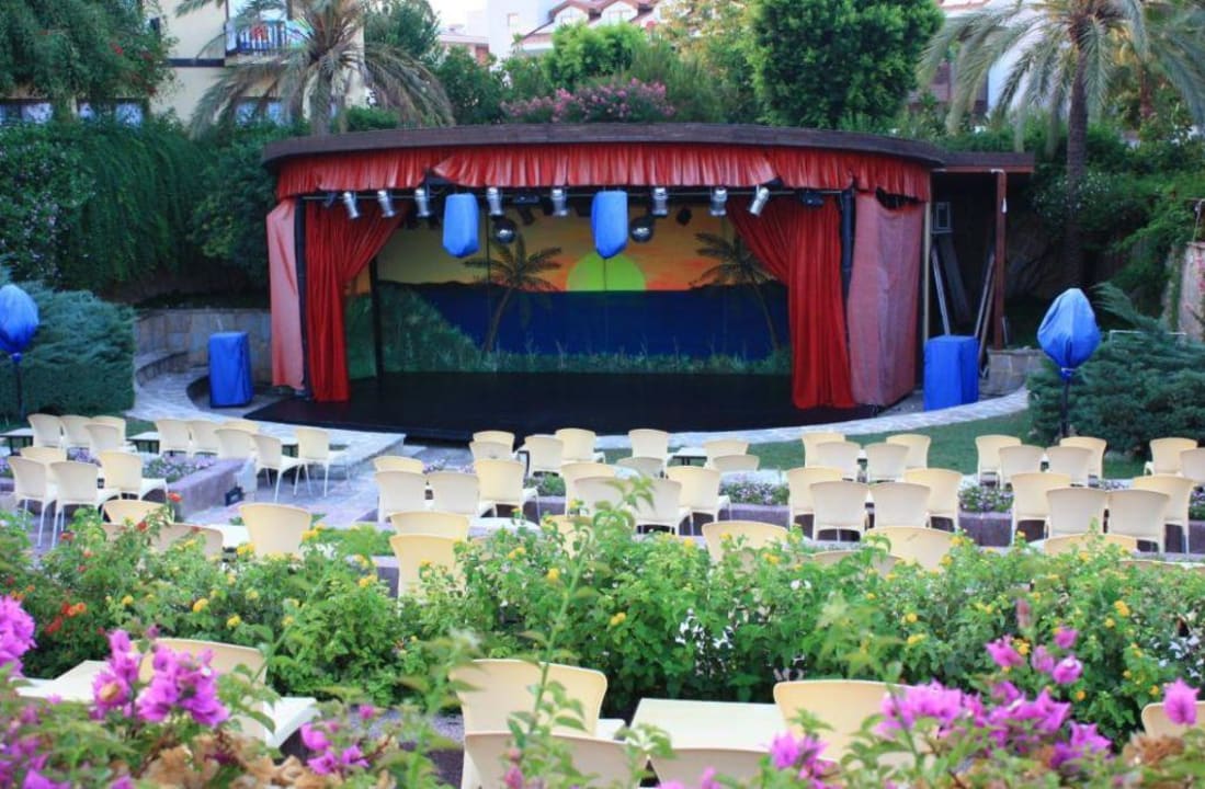 Amfiteatr Alba Resort Hotel