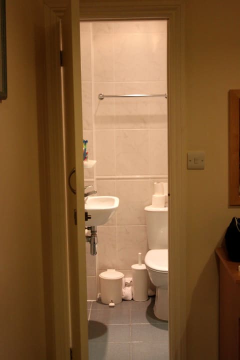 Badezimmer Hotel Caring