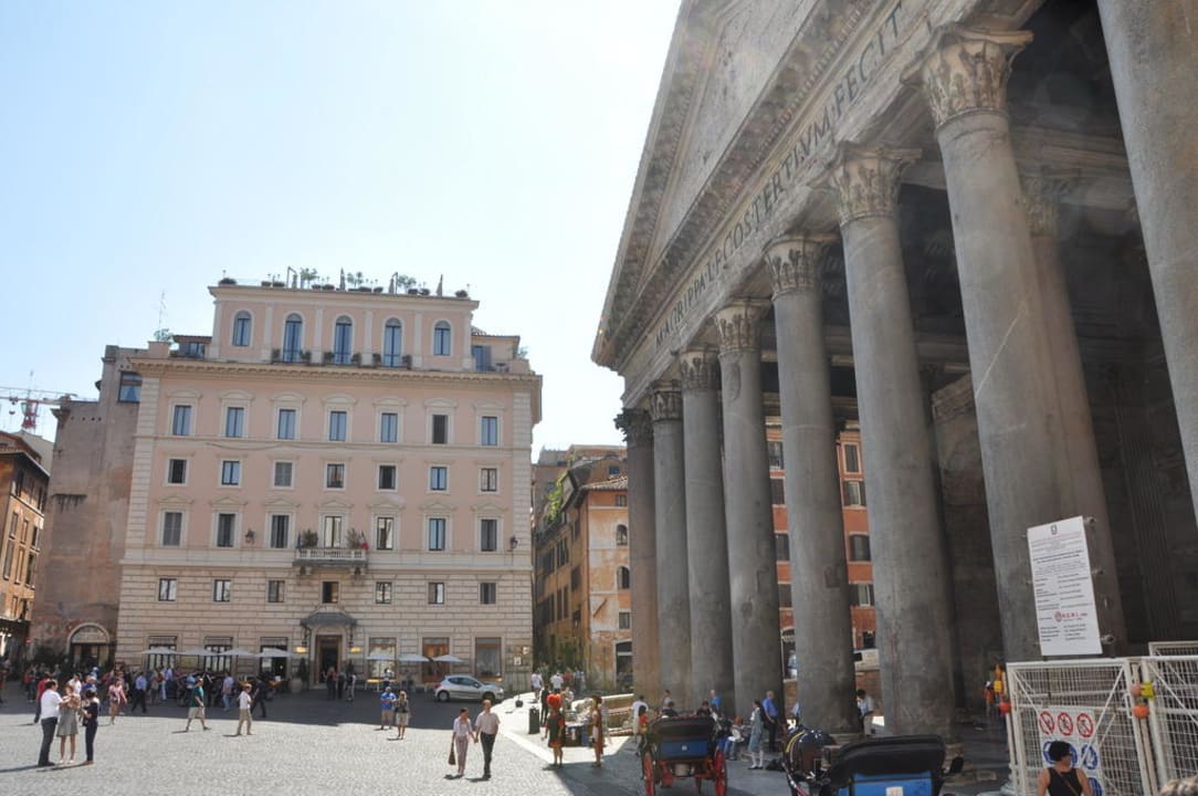 Hotel im Hintergrund Hotel Albergo del Senato