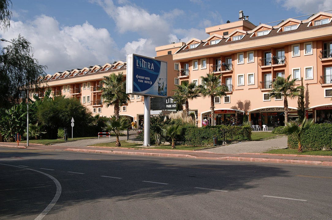 Hotel Eingang Limak Limra Hotel & Resort