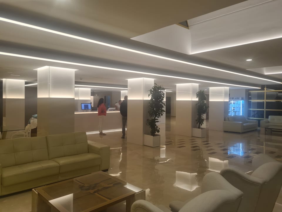 Lobby CM Playa del Moro