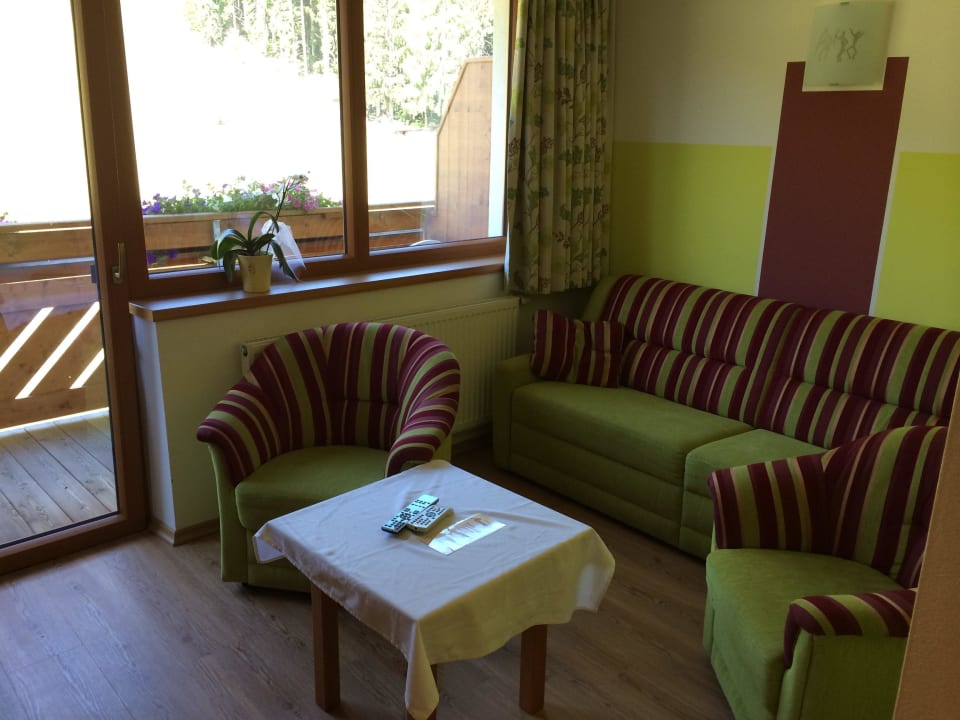 Couch unten Familienhotel Moos-Alm