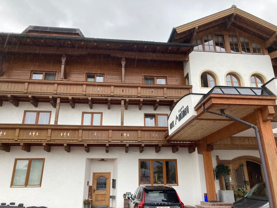 Außenansicht Alpines Gourmet Hotel Montanara