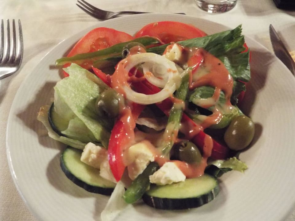 Abendessen: Salat Palmwag Lodge