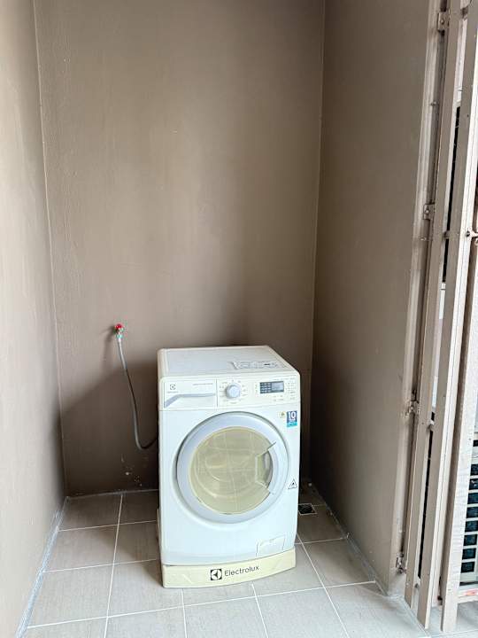 Zimmer Metropolis Suites Bangkok, Tapestry Collection by Hilton